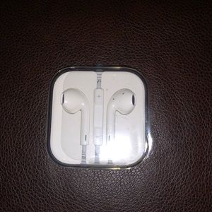 Apple EarPods Lightning Connector